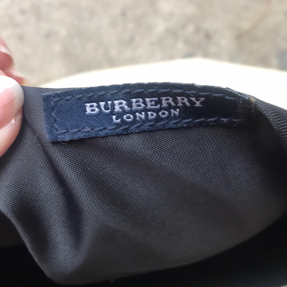 Burberry Nova-Check Tote - Picture 14 of 14